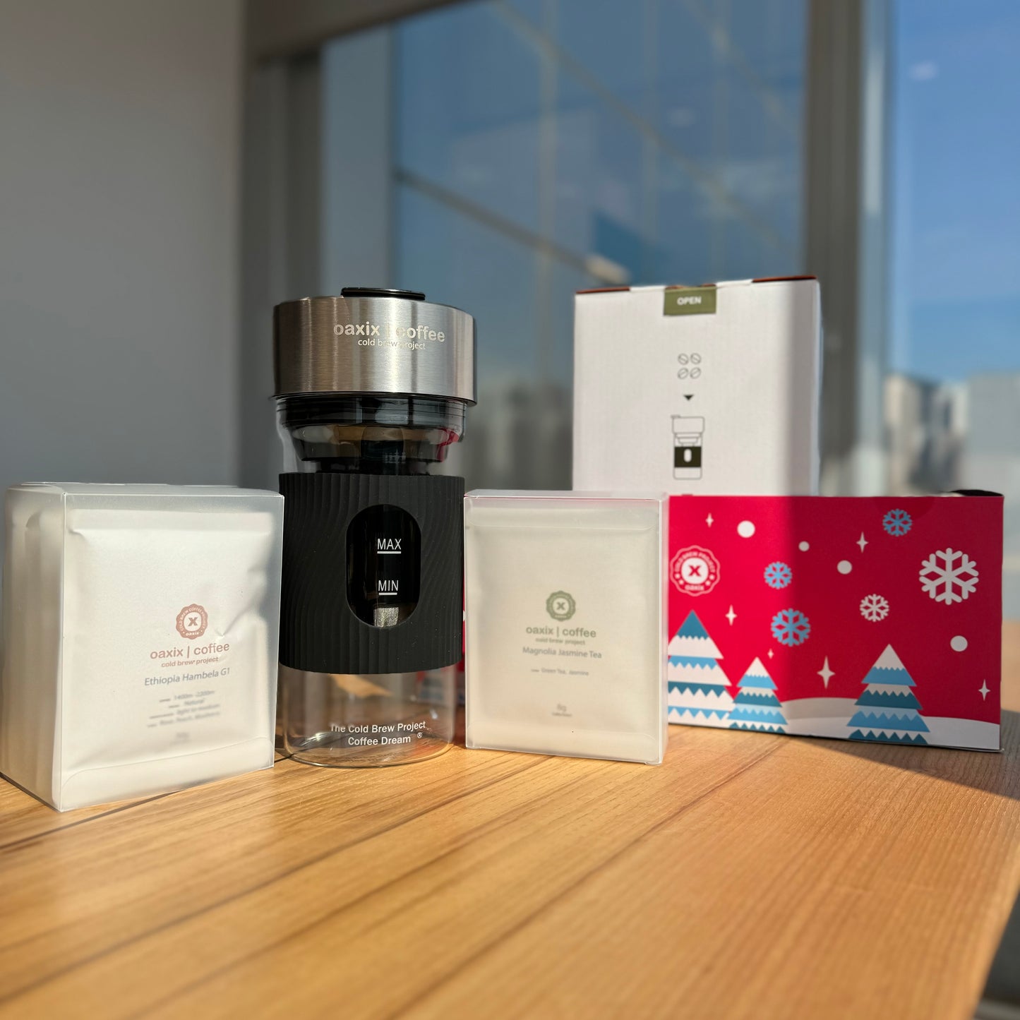 OAXIX Rechargeable Cold Brew Coffee/Tea Cup Set (includes one box each of coffee and tea)